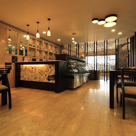 โณรแรมเซาเทิร์น เรซิเดนซี Hotel Kelambakkam ภายนอก รูปภาพ