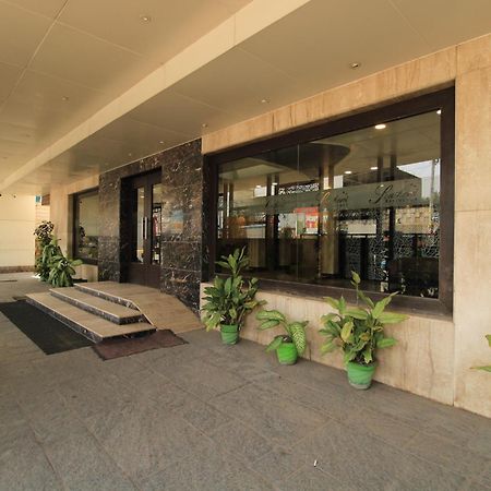โณรแรมเซาเทิร์น เรซิเดนซี Hotel Kelambakkam ภายนอก รูปภาพ