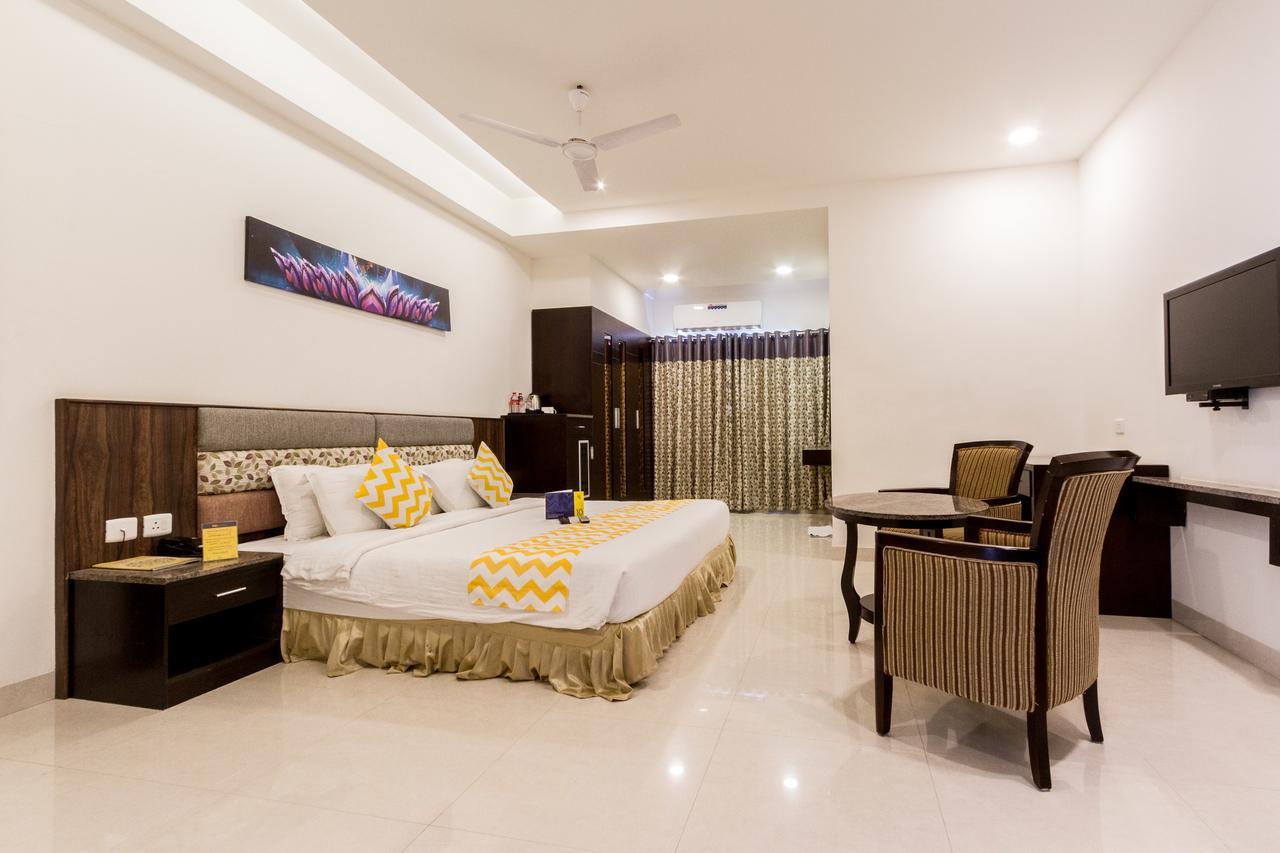 โณรแรมเซาเทิร์น เรซิเดนซี Hotel Kelambakkam ภายนอก รูปภาพ